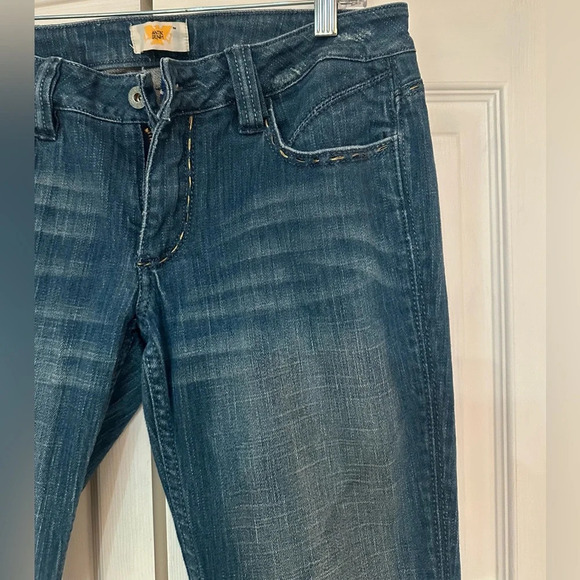 ANTIK DENIM ~ Low rise medium wash distressed straight leg jeans size 31 - Picture 4 of 9